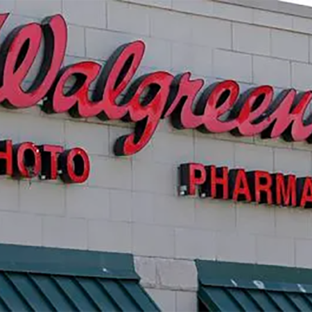 FREE 5×7 Folded Photo Card at Walgreens! Now through 1/14 Thumbnail