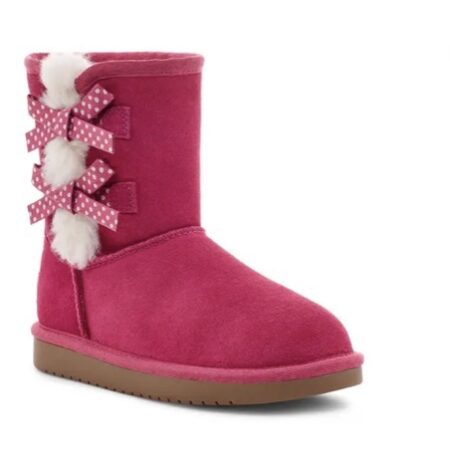 PRICE DROP! Kids UGGs as low as $20! Thumbnail