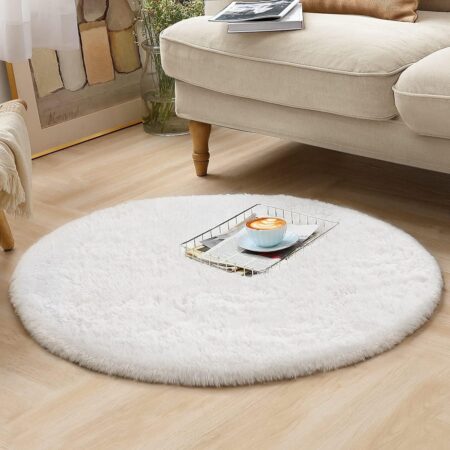 Price drop! Fluffy Faux Fur Rug ONLY $14.84! Thumbnail