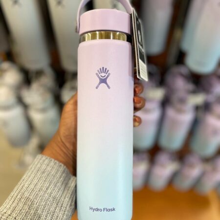 These are the cutest Hydro Flask tumblers I’ve ever seen! Thumbnail