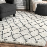 HOT DEAL! nuLOOM Lizzie Diamond Shag Area Rug NOW $175.60 (was $949) Thumbnail