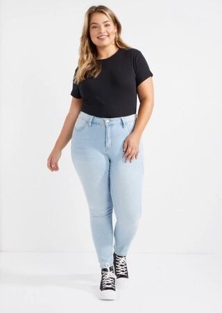 Price drop! Plus Light Wash Mid Rise Skinny Jeans only $20 Thumbnail