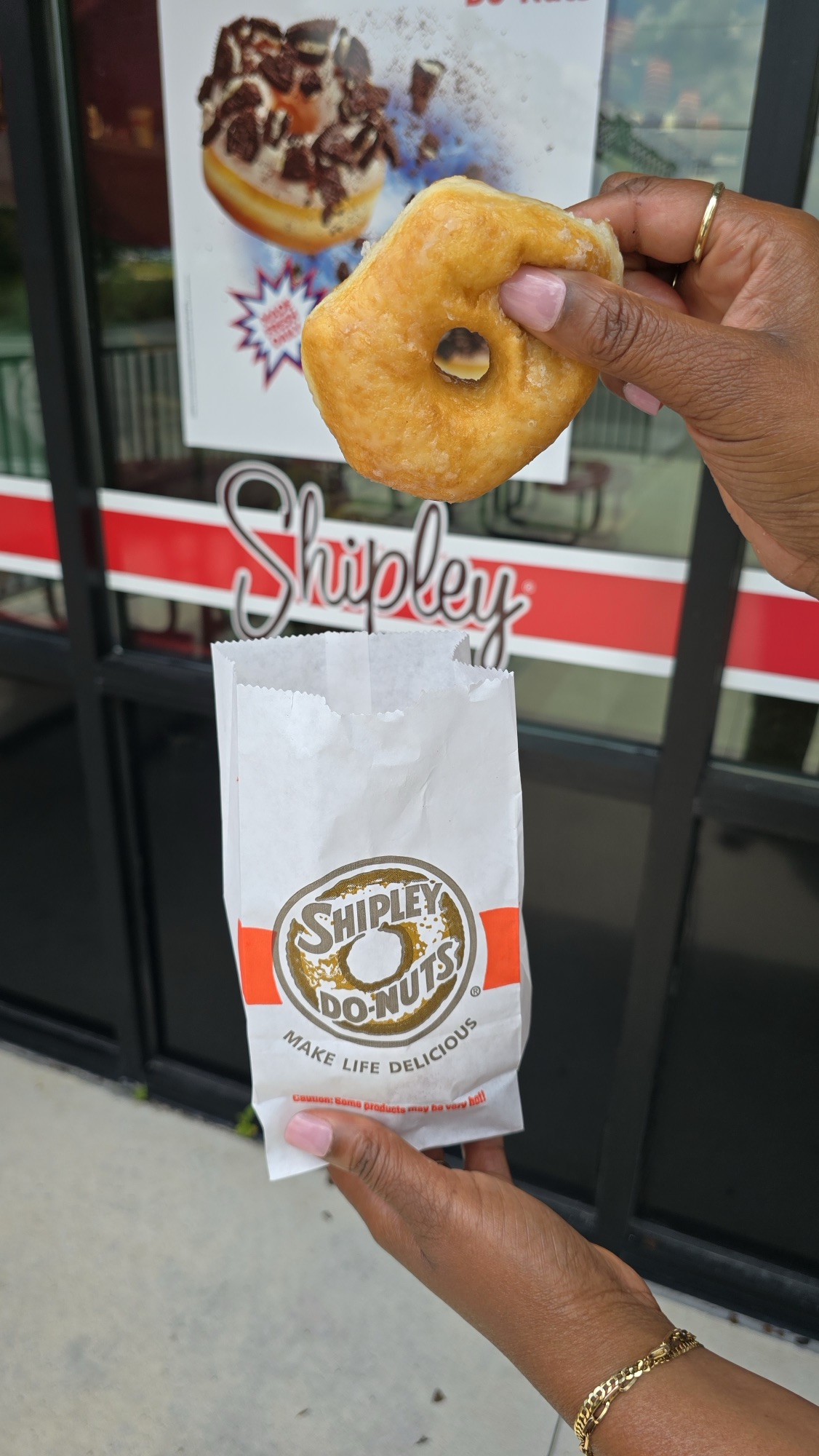 FREE glazed donut at Shipley donuts with any purchase! Today only