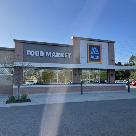 This Is Not a Drill: Get a Full Thanksgiving Meal for 10 People for Just $40 at Aldi! Thumbnail