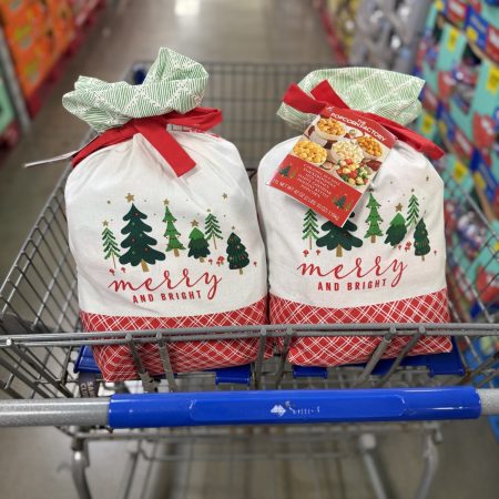 FOUND THESE ADORABLE HOLIDAY POPCORN BAGS AT SAM’S CLUB! Thumbnail